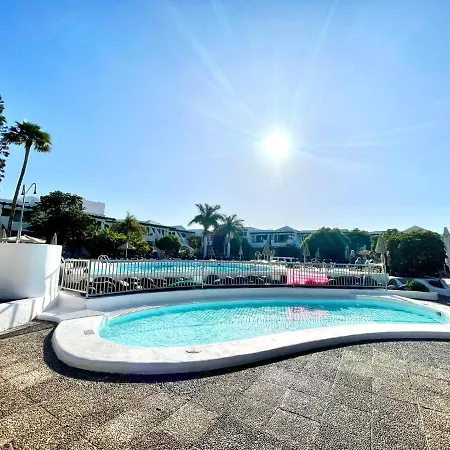 One Bedroom,wifi,kitchen,gym,pool And Amazing View In Playa Chica 푸에르토 델 카르멘